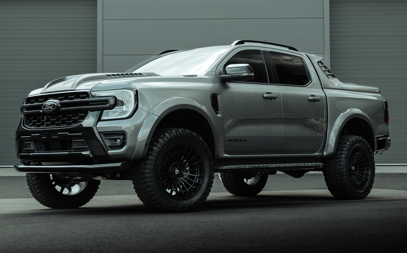 Ford Ranger Predator build in carbonised grey